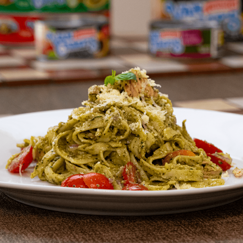 fettuccine-al-pesto-con-atun