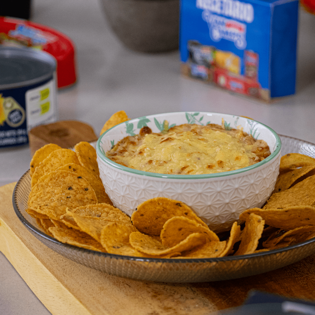 dip-caliente-de-atun-y-alcachofas
